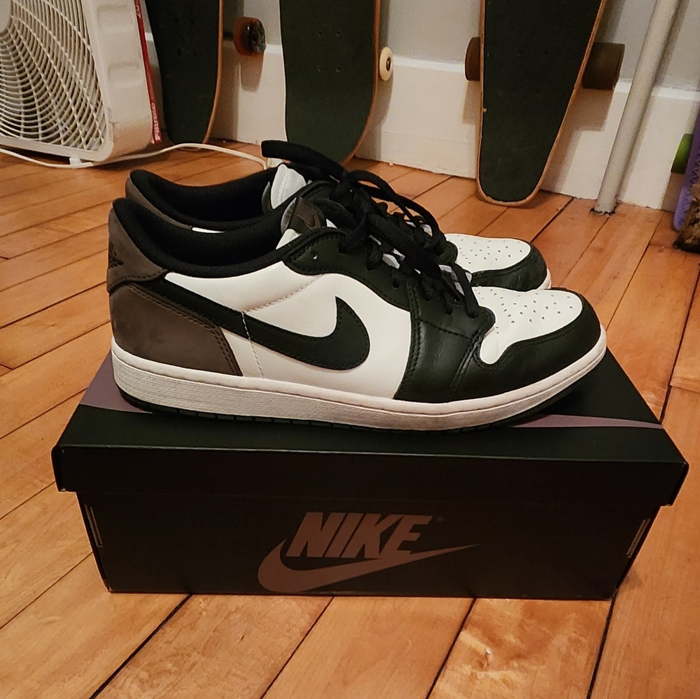 Jordan 1 low mocha